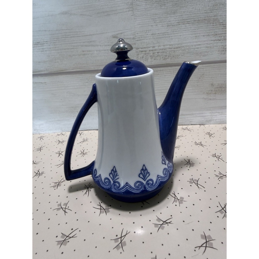 Bombay China Cobalt/ White Porcelain Arabesque Pattern Gold Trim Teapot 1.5 Cups